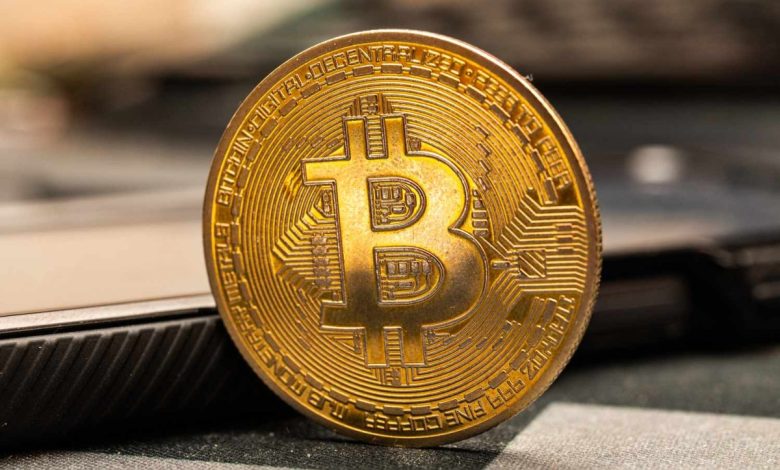 Bitcoin Kritik Destek Seviyesinde Sıkıştı: Uzun Vadeli Yatırımcılar İki Ayın En Yüksek Satışını Yaptı